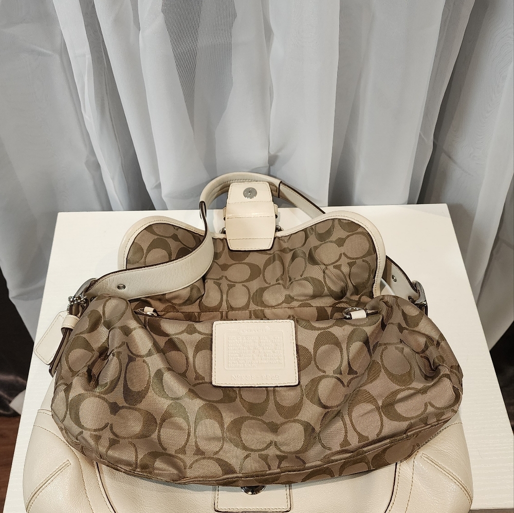 Vintage Coach Soho Flap - Picture 6 of 17